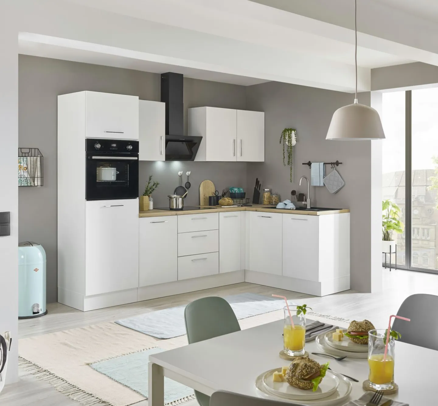 Bega BBK Küchenblock mit E-Geräten CORNWALL (Ecke-Backofen-Kühlschrank) II* Küchenzeilen Mit Geräten